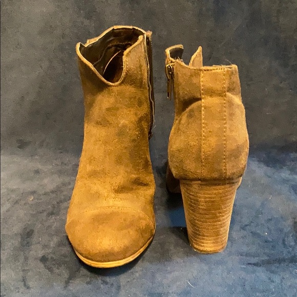 Brown Faux Zipper Leather Booties - Picture 3 of 4